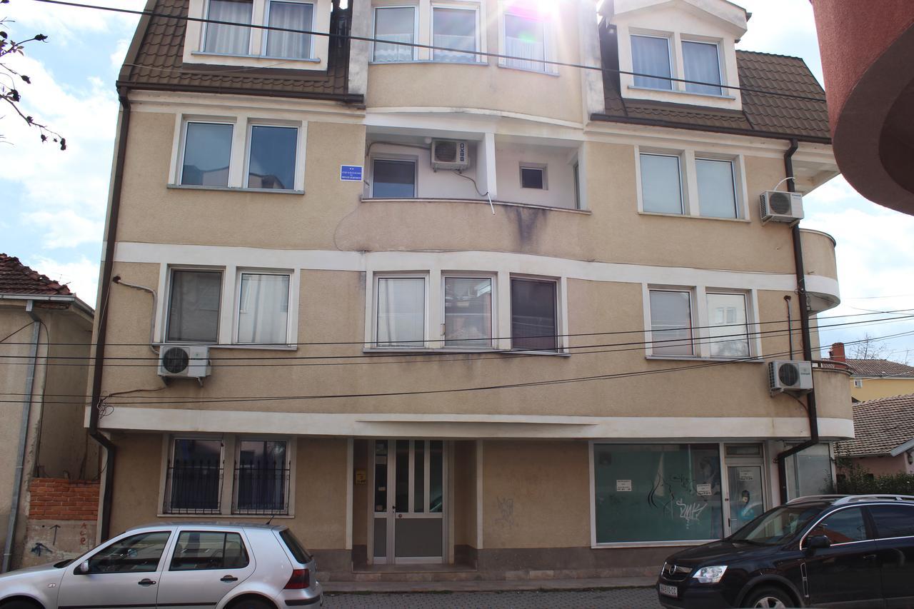 Teona Apartment *